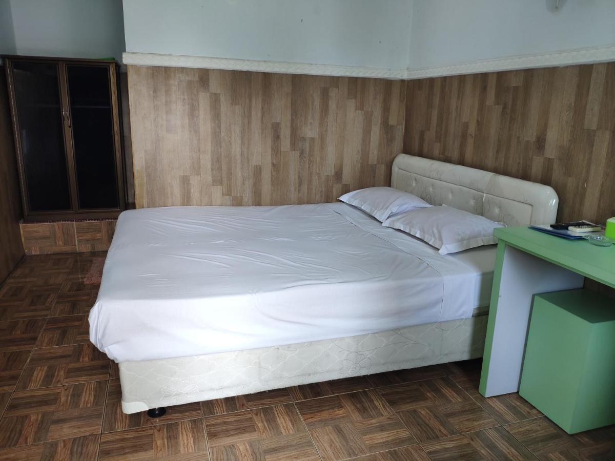 Hotel Boegenviel Syariah Lamongan Extérieur photo