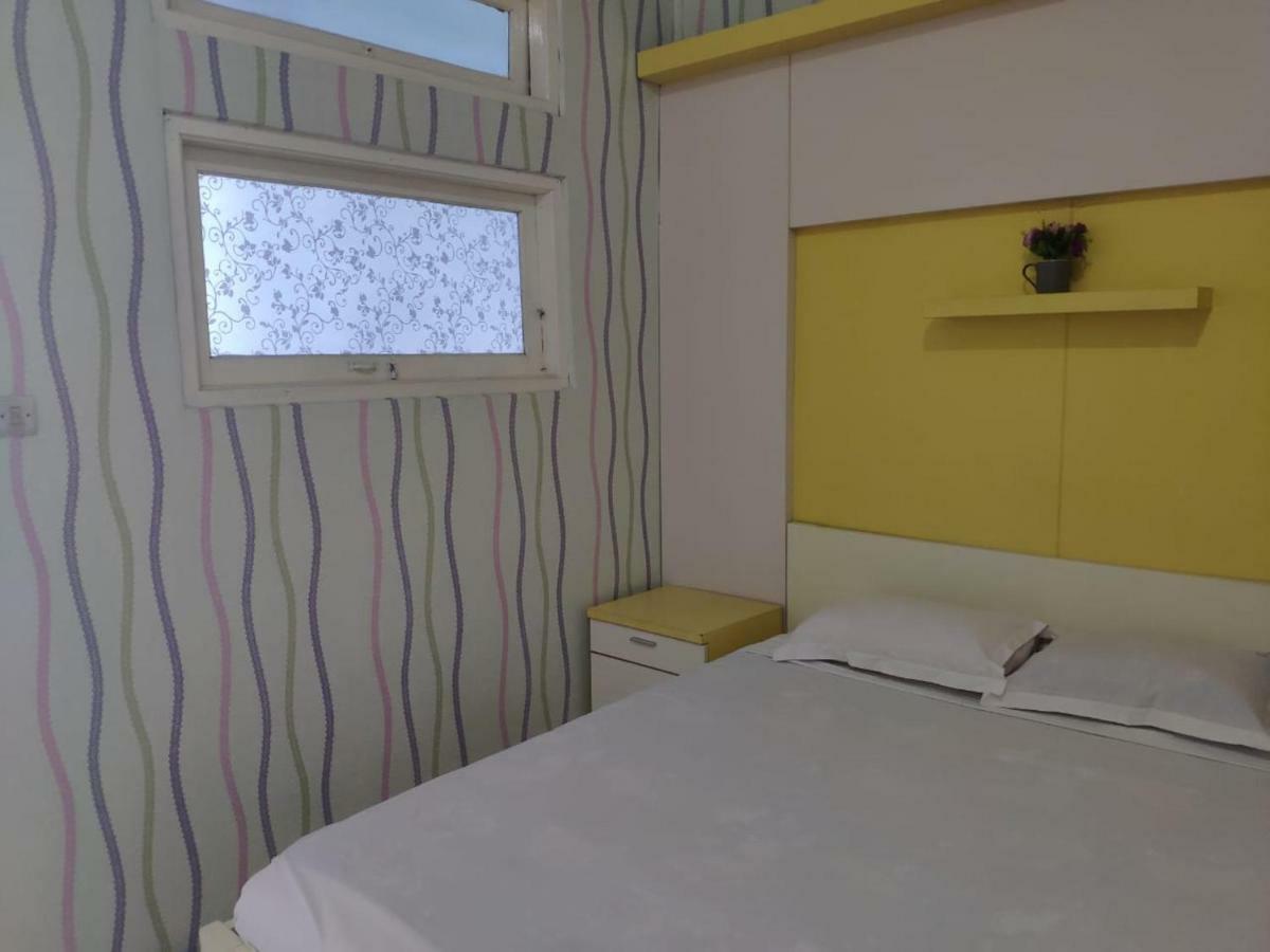 Hotel Boegenviel Syariah Lamongan Extérieur photo