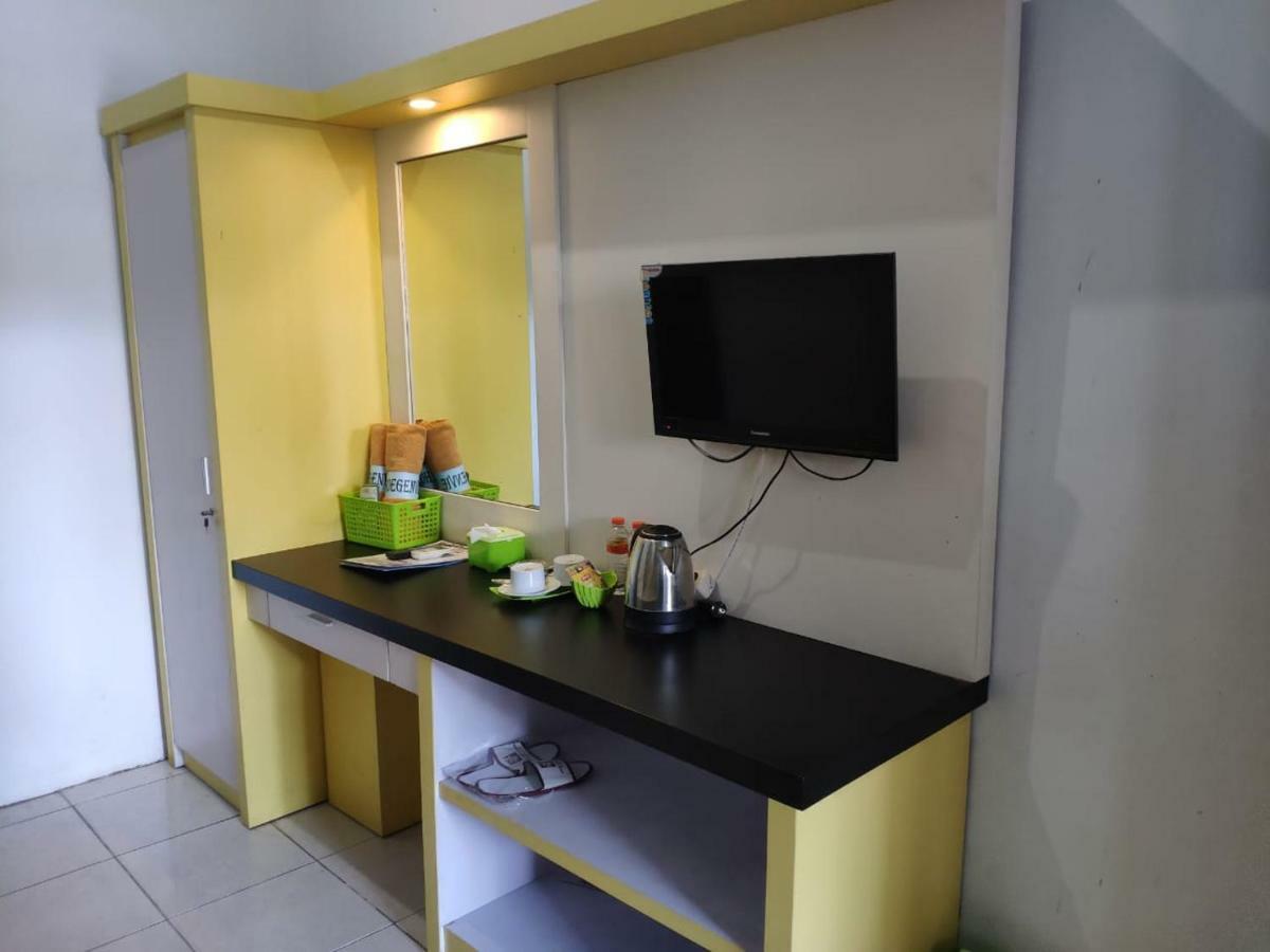 Hotel Boegenviel Syariah Lamongan Extérieur photo